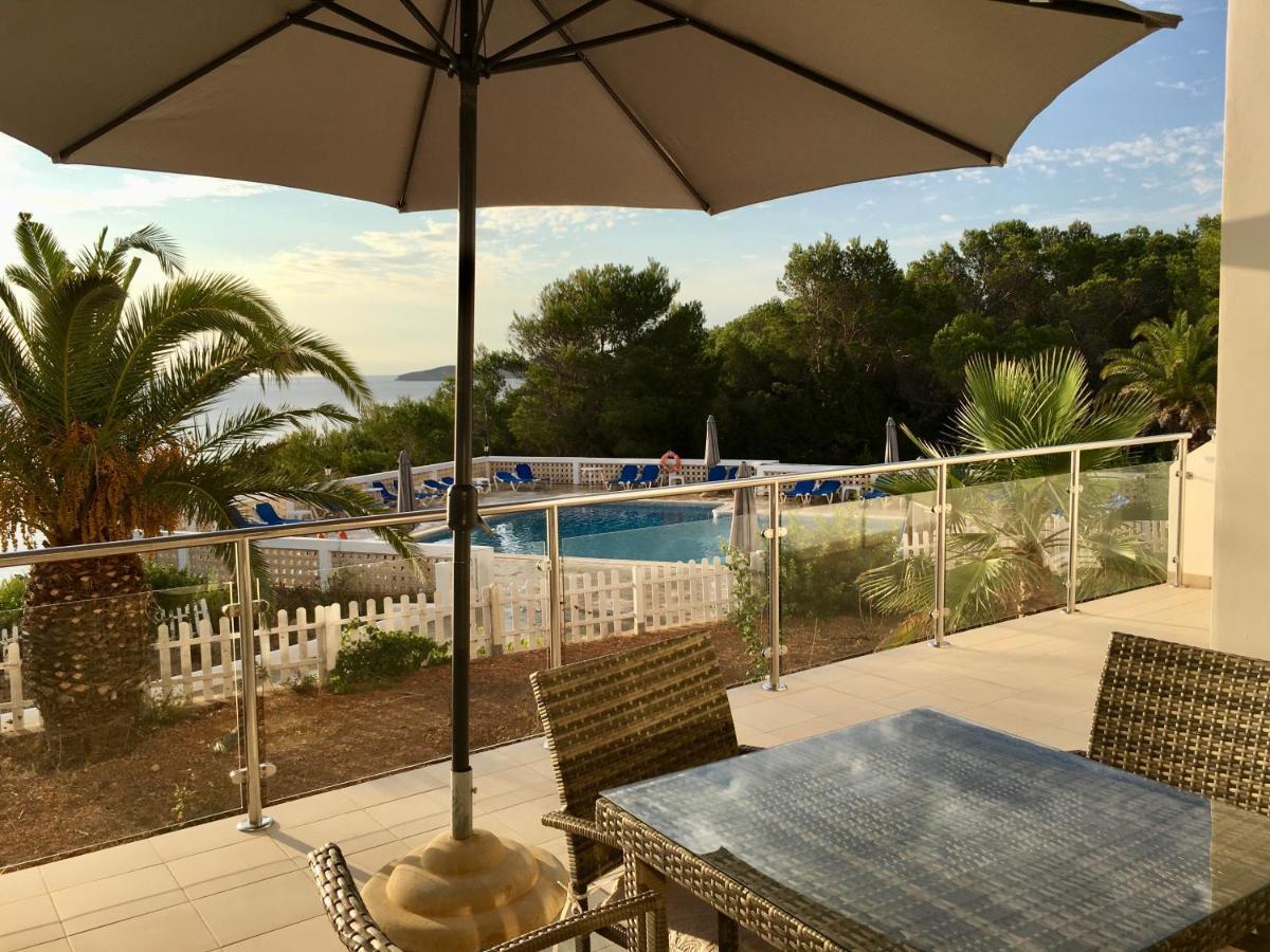 Apartamentos Aguas Blancas Santa Eularia des Riu Exterior photo