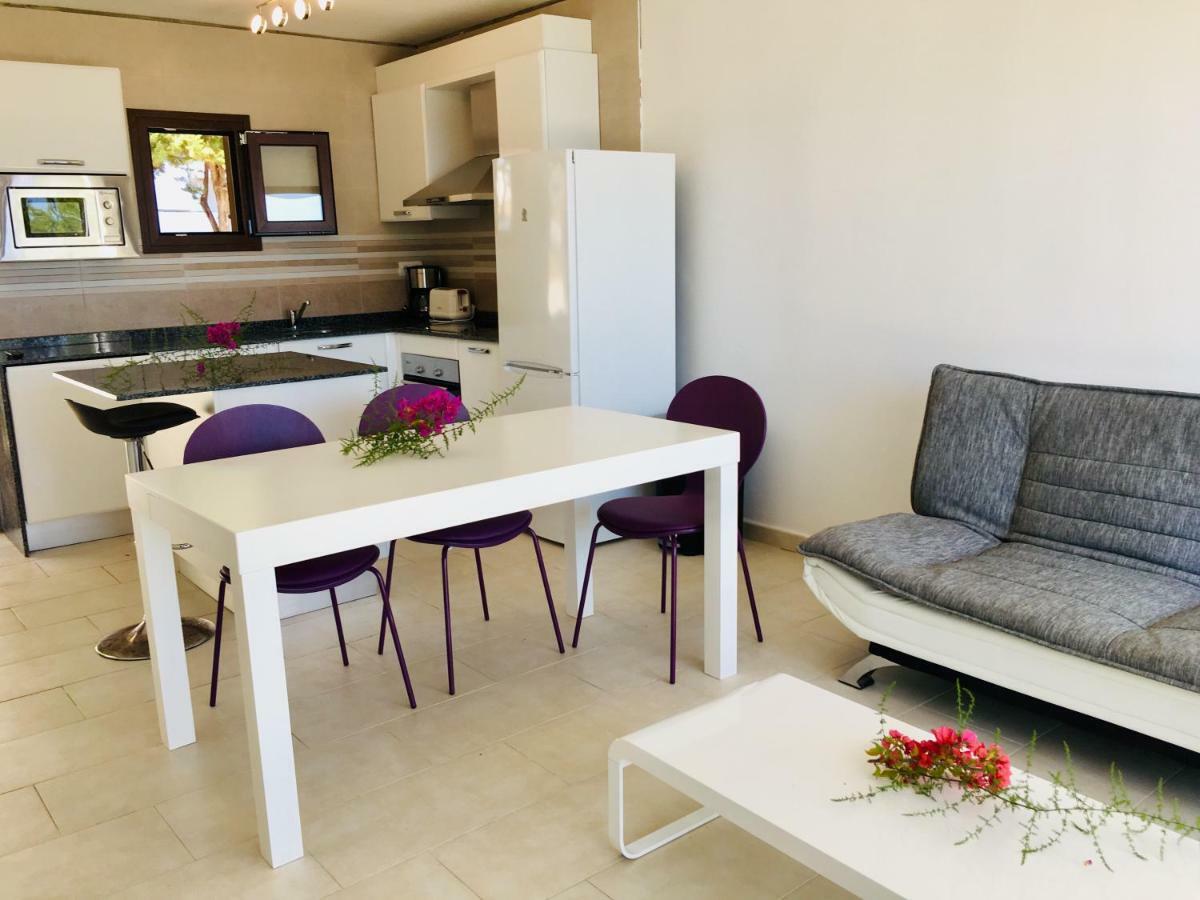 Apartamentos Aguas Blancas Santa Eularia des Riu Exterior photo